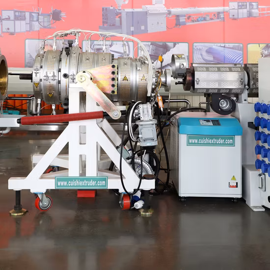 Kunststoff-Einschneckenextruder, doppelte dreifache ABA-Schicht, PPR, PE, HDPE, LLDPE, LDPE, Bewässerung, Wasserversorgung, Energie, Gas, Schlauch, Rohr, Extrusionsproduktionslinie